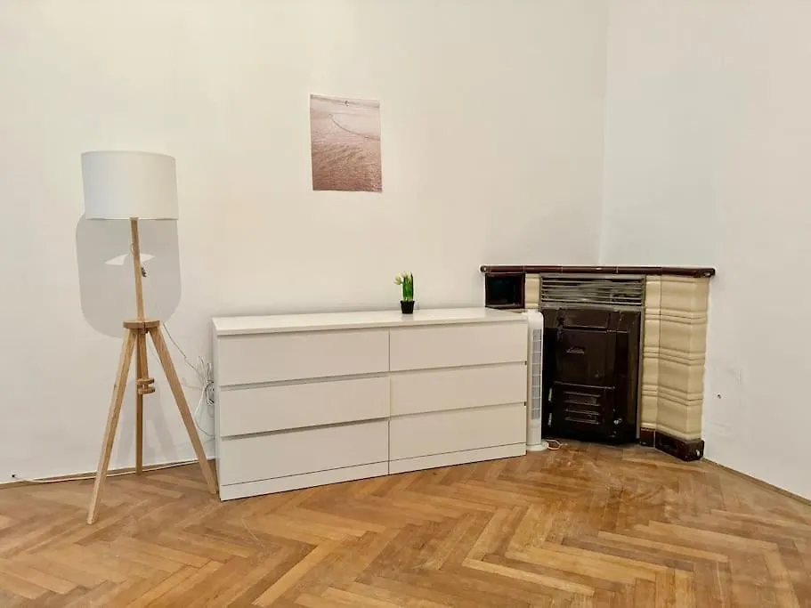 70 M2 Quiet & Calm Apartment With Free Parking Viena 0*,  Áustria